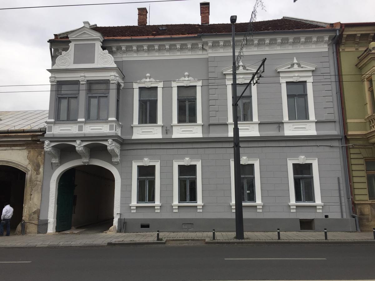 Mansion Josephina Apartment Cluj-Napoca Ngoại thất bức ảnh