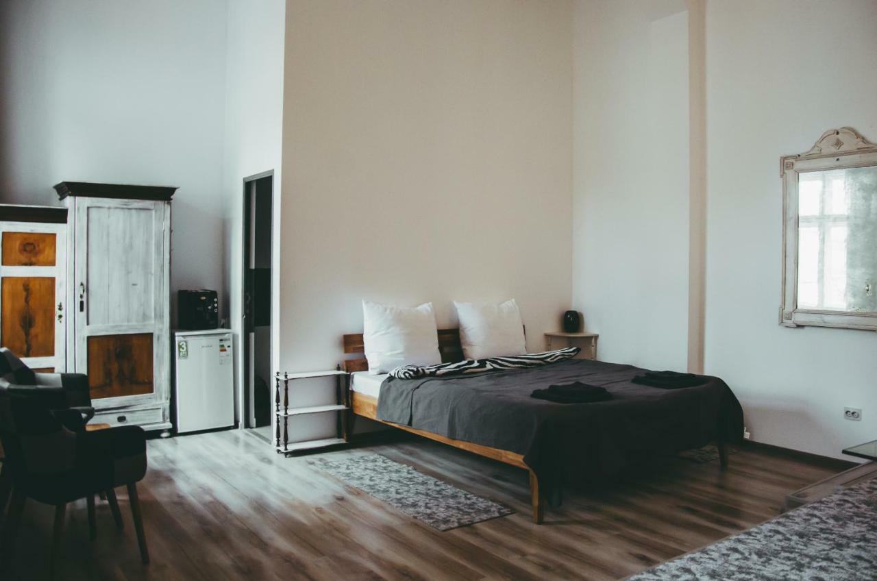 Mansion Josephina Apartment Cluj-Napoca Ngoại thất bức ảnh