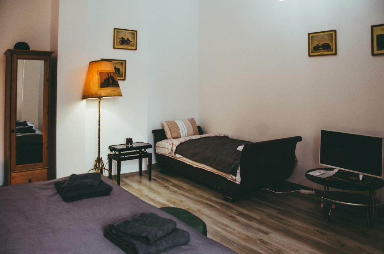 Mansion Josephina Apartment Cluj-Napoca Ngoại thất bức ảnh