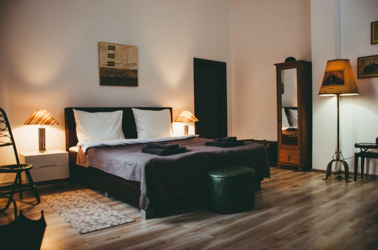 Mansion Josephina Apartment Cluj-Napoca Ngoại thất bức ảnh